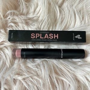 Younique Moodstruck Splash Liquid Lipstick - Soft Pink